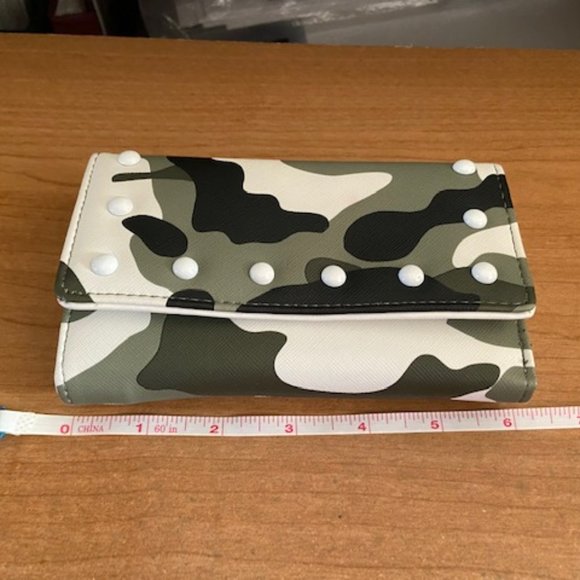 - Carpisa Bilfold Wallet Italy NWT - Picture 7 of 10